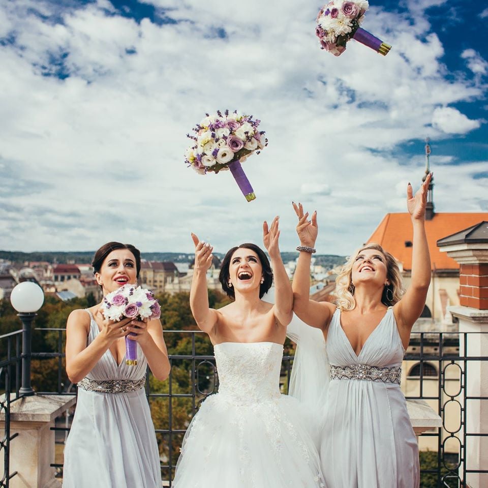 Весільна фотосесія з букетом яскрава, фото - Фотограф Любомир Ворона