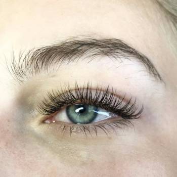 Нарощення вій 