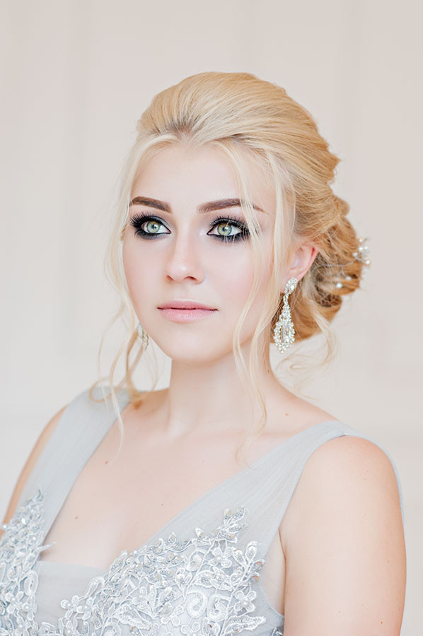 Стильна фотосесія портретна у сукні, фото - Перукар-візажист Екатерина Наточина
