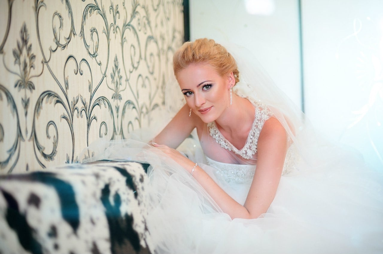 Весільна фотосесія портретна у сукні, фото - Перукар-візажист Екатерина Наточина