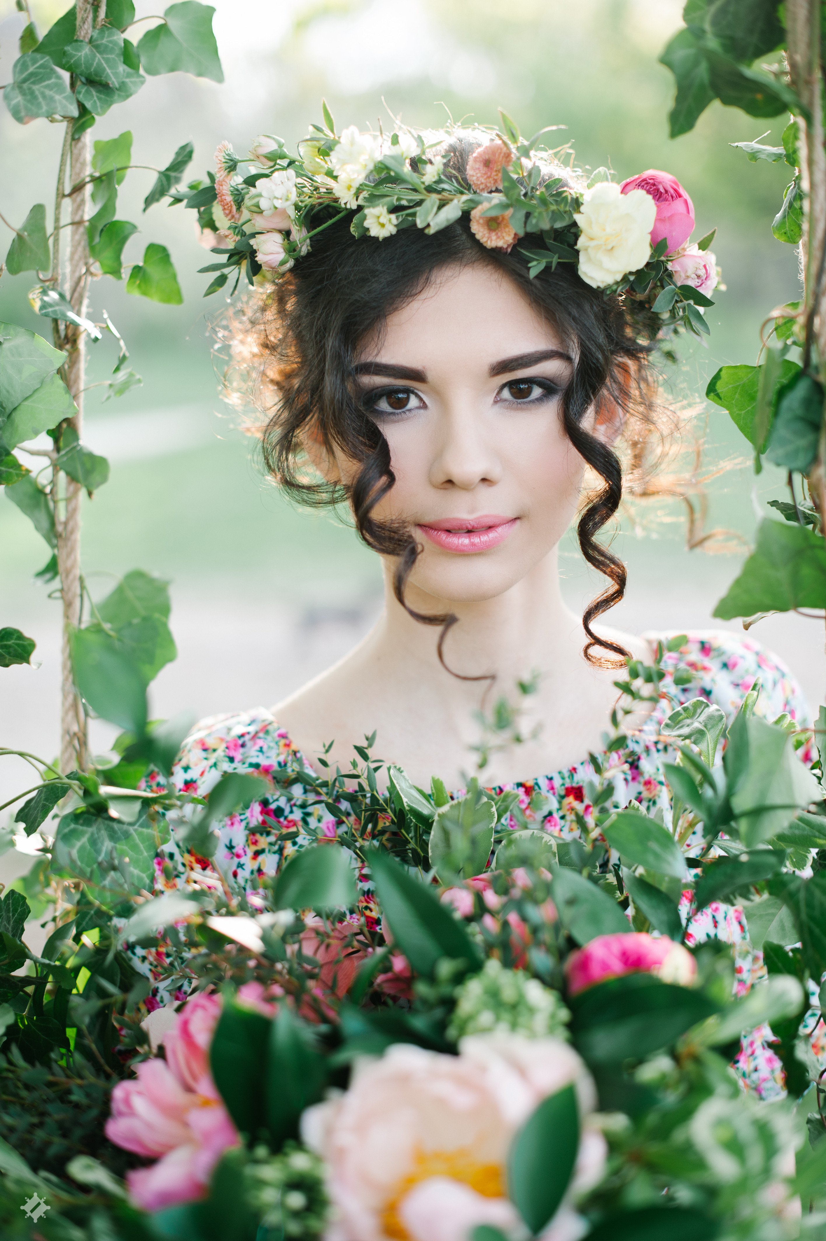 Фотосесія на природі у парку гойдалці, фото - Перукар-візажист Екатерина Наточина