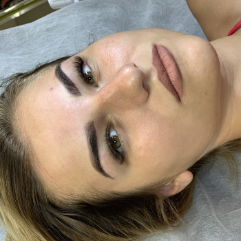 Перманентний макіяж брів
                    Майстер перманентного макіяжу Эва Одеса