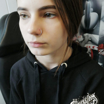 Прокол носа
                    Мастер по пирсингу Валентина Одесса