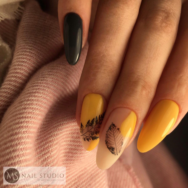 Помаранчевий манікюр гірчичний трендовий, фото - Нігтьова студія MS Nail Studio by Marina Shyvtsova
