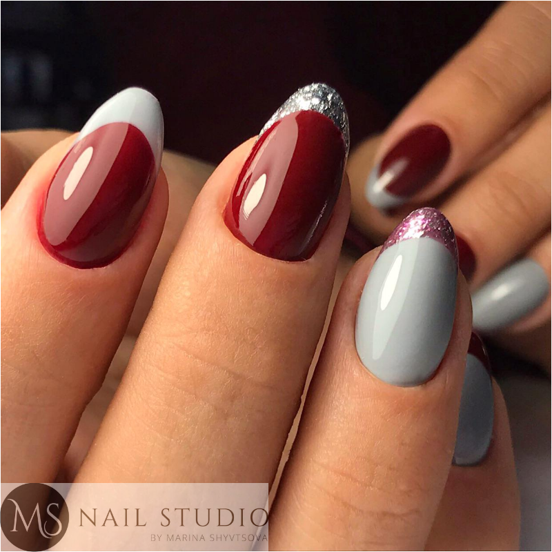 Маникюр с блестками бордовый темный, фото - Ногтевая студия MS Nail Studio by Marina Shyvtsova