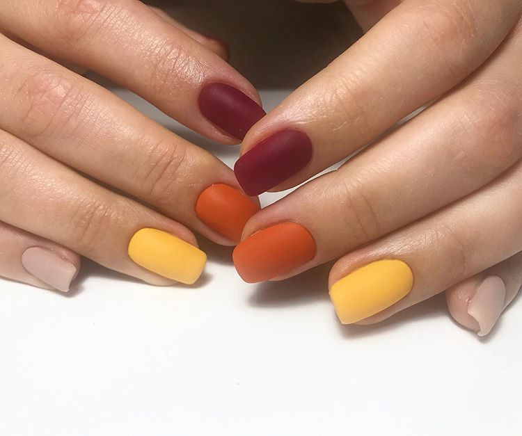 Маникюр на короткие ногти осень матовый, фото - Мастер маникюра Марина