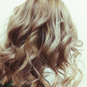 Тонирование волос
                    Перукар Римма Харків