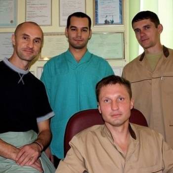 оформление бровей, наращивание ресниц