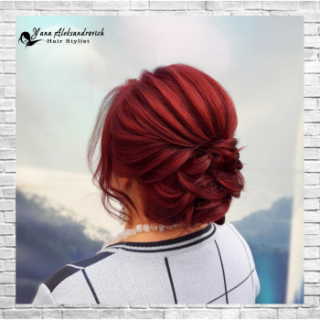 Праздничная, вечерняя прическа
                    Парикмахер-стилист Яна Запорожье