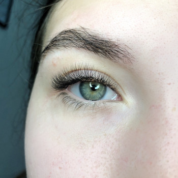 Наращивание ресниц
                    Лешмейкер Камила Дніпро