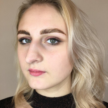 Долговременная укладка бровей
                    Косметолог-эстетист Ольга Одесса