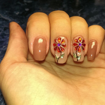 Маникюр с цветами, фото - Мастер маникюра Алёна Василенко