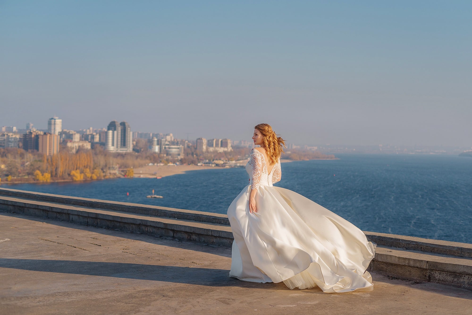 Весільна фотосесія на даху жіночна, фото - Фотограф Виктория Уточкина