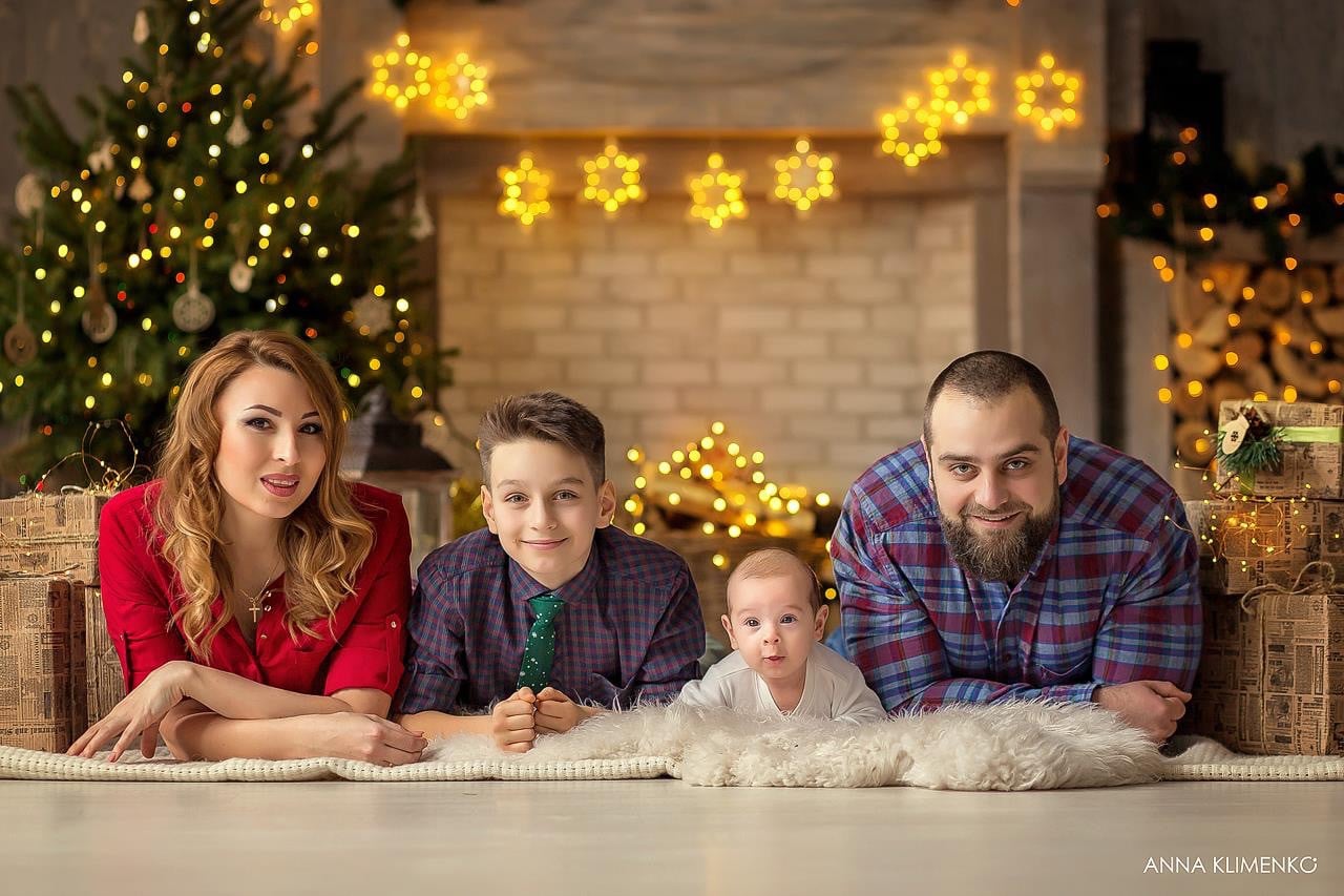 Новорічна фотосесія сімейна у студії, фото - Фотограф Анна Клименко