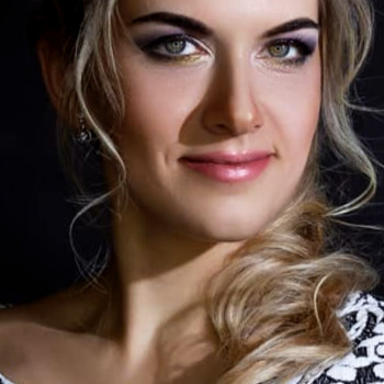 Макияж для фотосессии
                    Визажист Анастасия Днепр