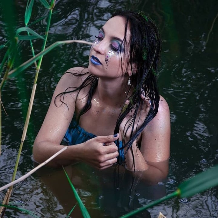 Фотосесія на природі у воді містична, фото - Візажист Анастасия Дубина