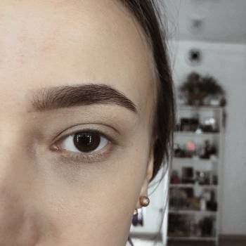 Корекція брів