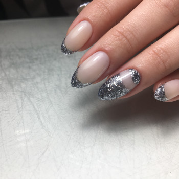 Комплекс маникюр
                    Мастер маникюра Илона Киев