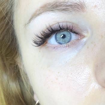 Кардашьян 4Д в цвете Brown