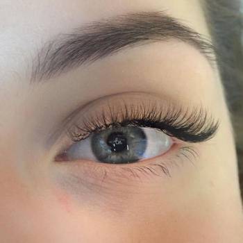 Работа ученицы наращивание ресниц