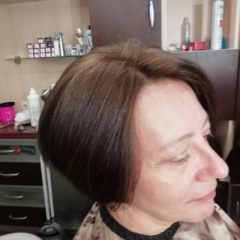 Стрижка женская
                    Перукар Лилия Одеса