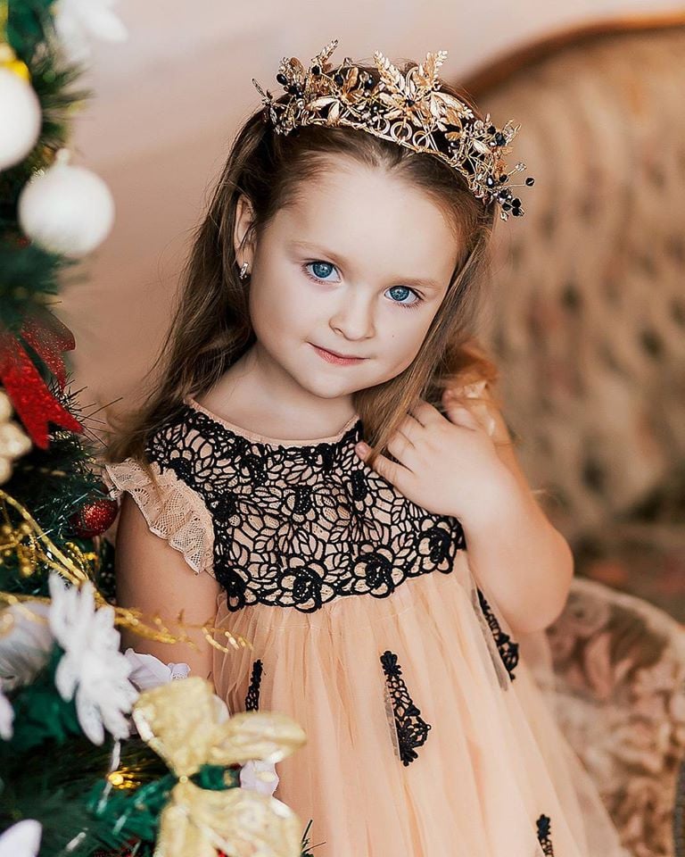Новорічна фотосесія у студії дитяча, фото - Фотограф Виктория Комадовская