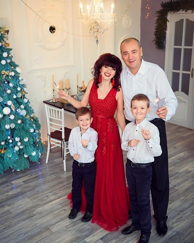 Новорічна фотосесія сімейна у студії, фото - Фотограф Юлия Страйгородская