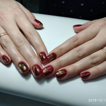 Бордовий манікюр котяче око, фото - Майстер манікюру Светлана Шереметьева