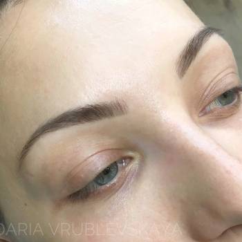 Зажившие.Пудровые брови.Перед коррекцией.