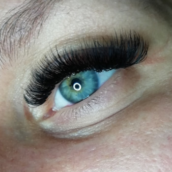 Наращивание ресниц
                    Лешмейкер Екатерина Николаев