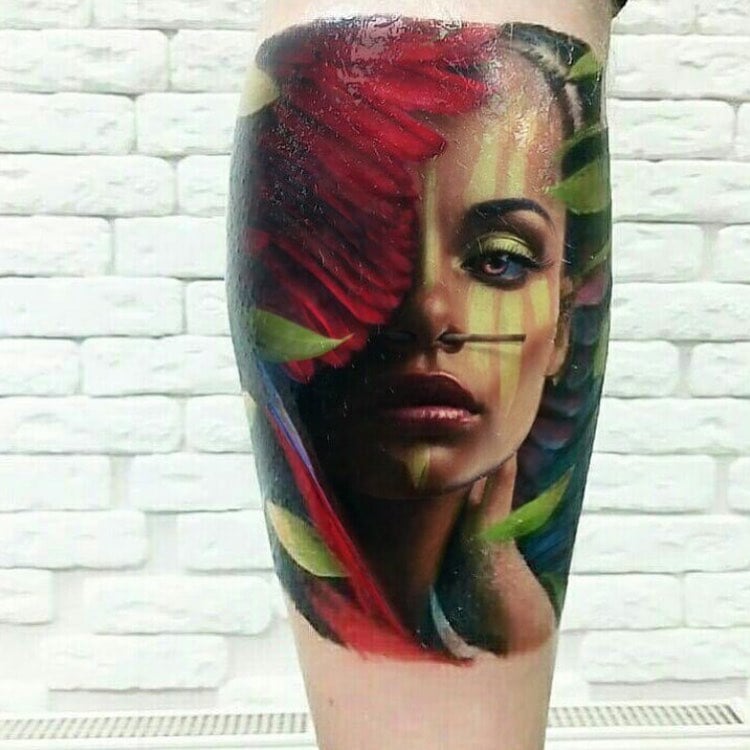 Женские на ноге цветные, фото - Тату салон Paint Skin