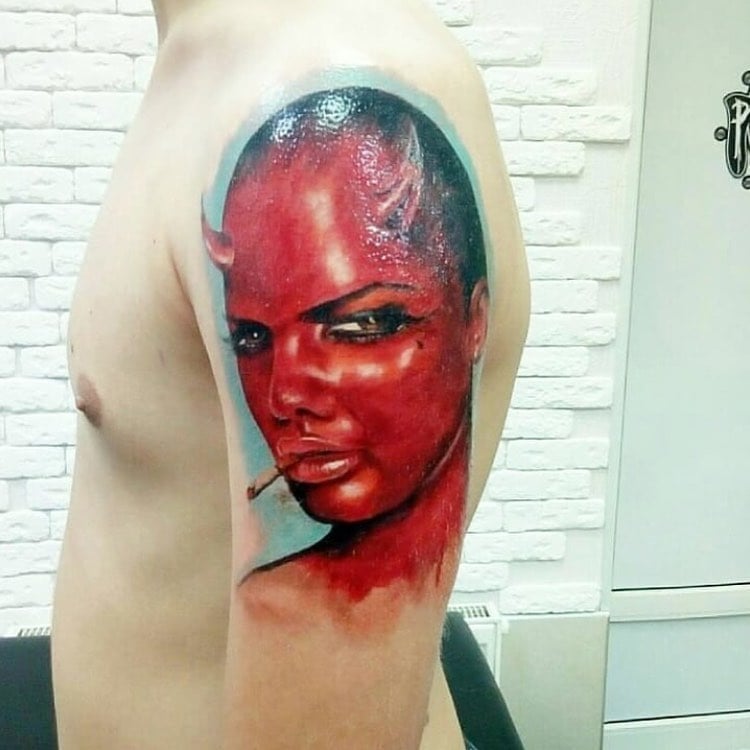 Для хлопців на плечі кольорові, фото - Тату салон Paint Skin