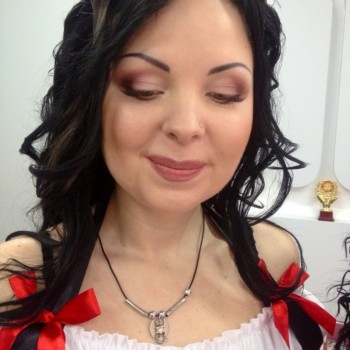 Вечерняя прическа
                    Визажист Катерина Сологуб Николаев