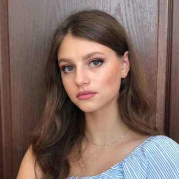 Макияж
                    Визажист Анастасия Павляк Кривой Рог