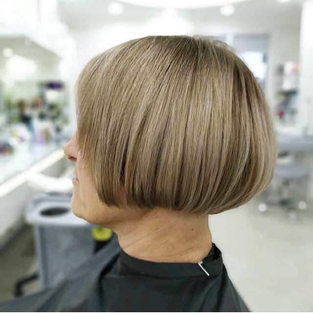 Стрижка боб женская на короткие волосы, фото - Студия красоты Perfection