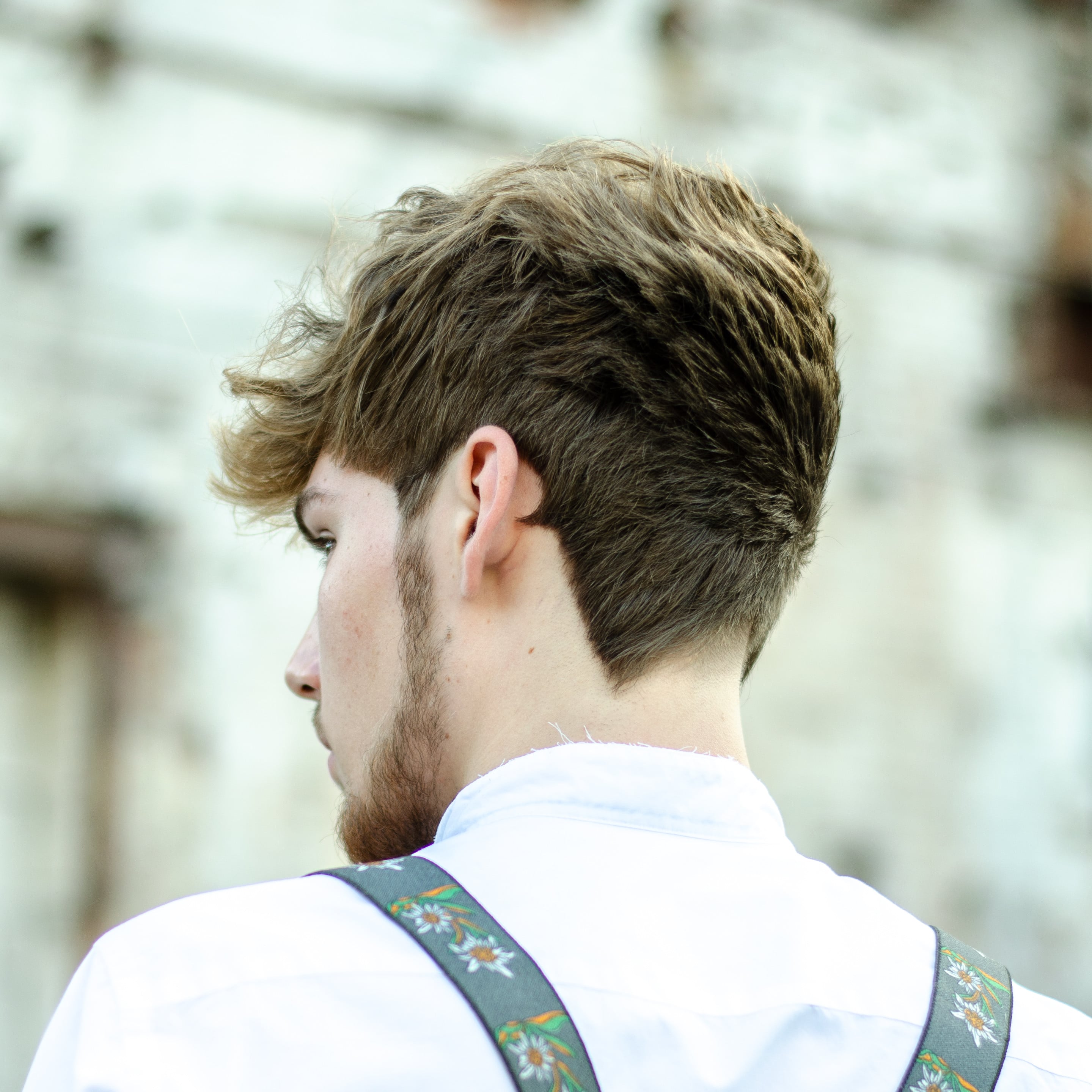 Мужская стрижка андеркат модная, фото - Барбершоп Bench Barbershop