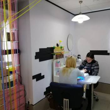 Маникюр Бровары салон красоты возле дома