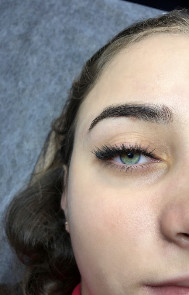 Нарощення вій  Об’єм 4-5 д  З додаванням лучиків  Завиток, фото -  Volume Lash