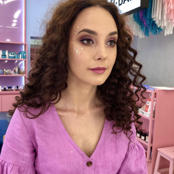 Макияж
                    Візажист Анастасія Ручкіна Львів