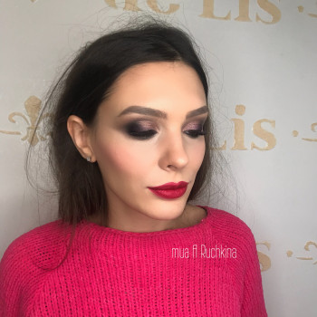 Макияж
                    Візажист Анастасія Ручкіна Львів