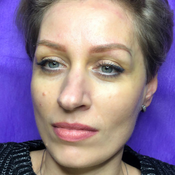 Пудровые брови
                    Мастер перманентного макияжа Зинаида Херсон