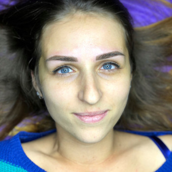 Пудровые брови
                    Мастер перманентного макияжа Зинаида Херсон