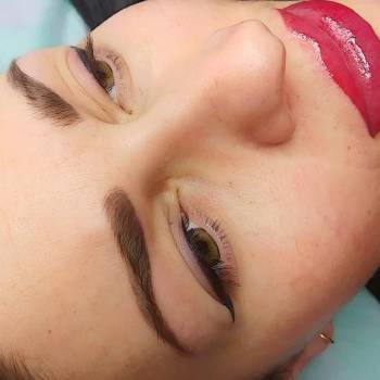 Бровкам 8 месяцев
Стрелочки сразу после процедуры
Обновление