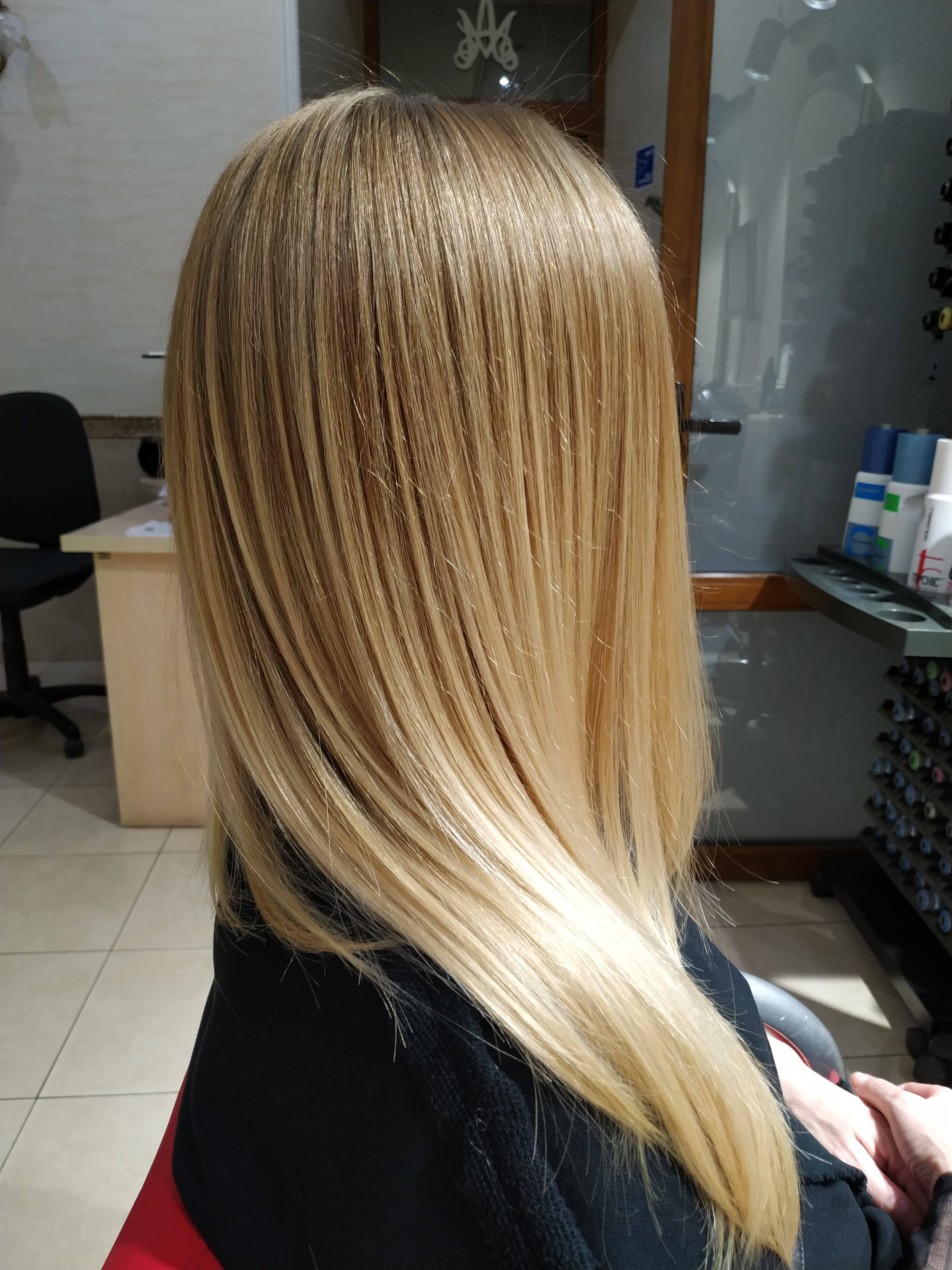 Сложное окрашивание теплый блонд аиртач, фото -  Артур Хильчевский