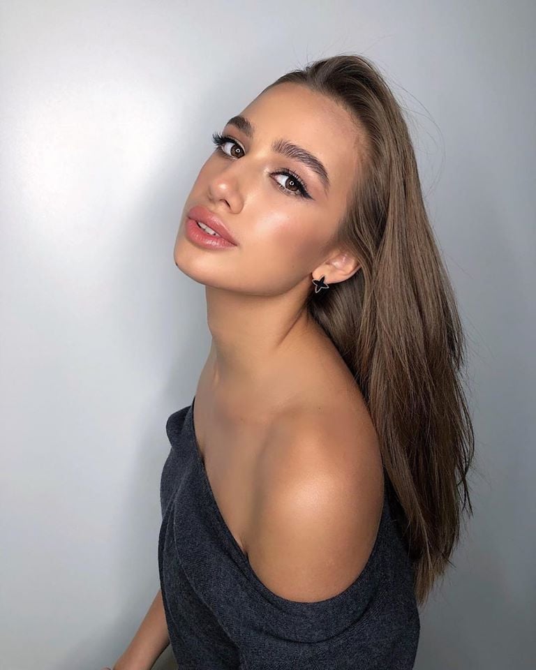 Легкий макияж нюдовый дневной, фото - Студия красоты The Brow Bar