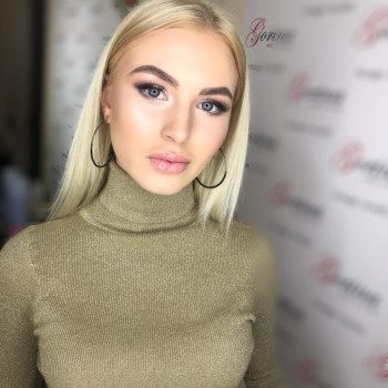 Макияж/Визаж
                    Бровіст Кристина Одеса