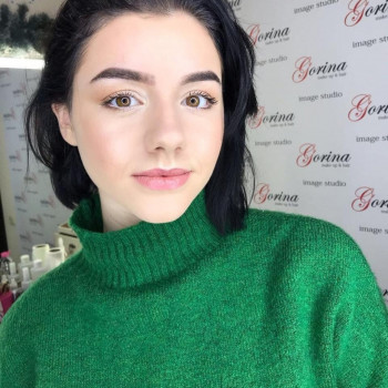 Макияж/Визаж
                    Бровіст Кристина Одеса