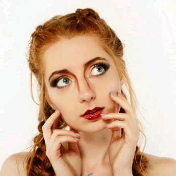 Макіяж для фотосесії
                    Визажист Христина Лучинин Львов