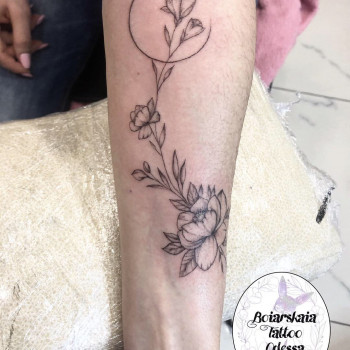 Черно-белая тату
                    Тату мастер Анастасия Боярская Одесса