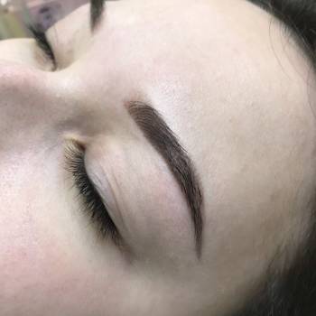 Зажившие пудровые брови